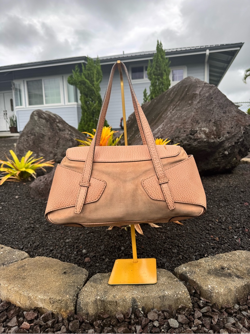 TOD’S Vintage Italy Pink Pebbled Leather & Suede Shoulder Bag Quiet Luxury - Picture 8 of 15